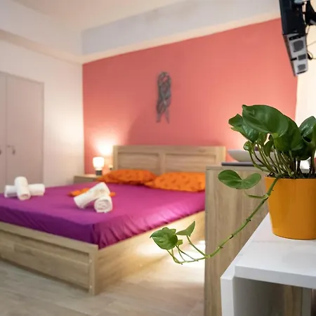 Maya Apartmán Ermupoli