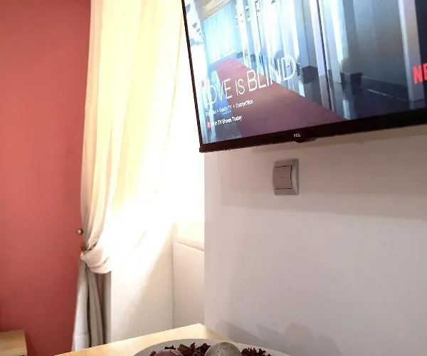 アパート Maya エルムポリ